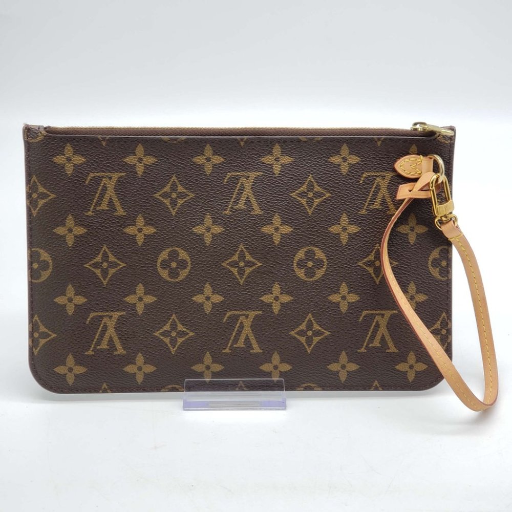 100% Authentic Louis Vuitton Neverfull MM Monogram Tote Bag - Picture 13 of 16